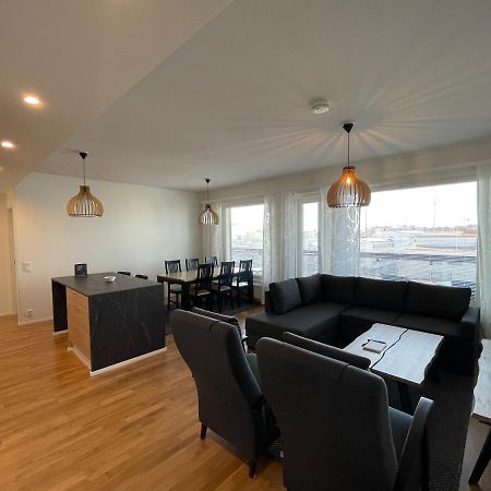 Arctic Deluxe Residence โรวานิเอมิ ภายนอก รูปภาพ